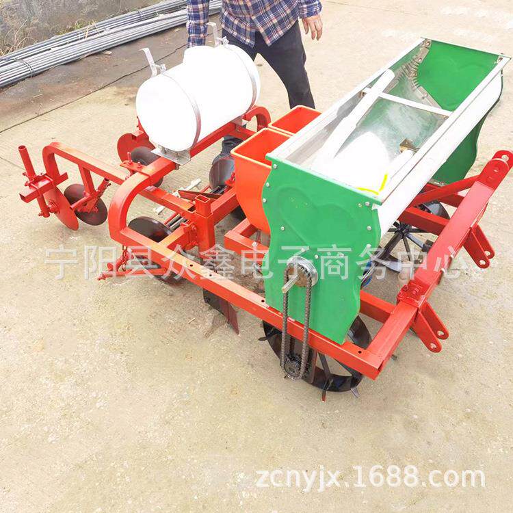 不覆膜花生起垄播种机农用四轮车带垄上种花生点播机多种花生播种