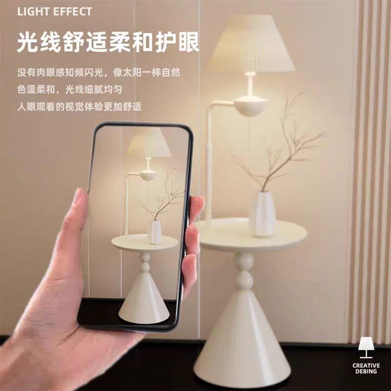 小桌子客厅家用沙发边几阳台小圆桌迷你茶几床头置物桌铁艺床头柜