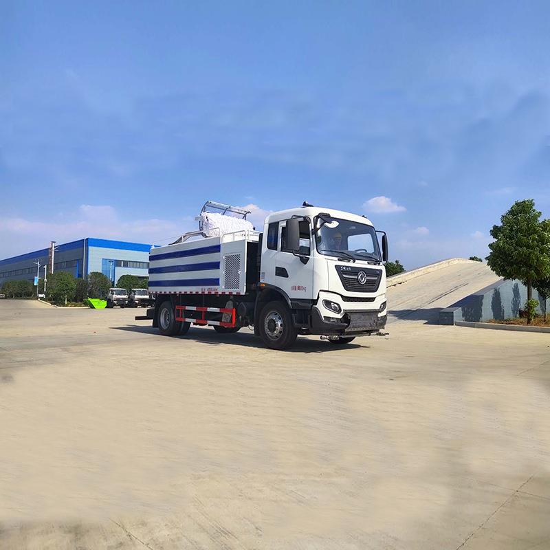 东风隧道壁清洗车 用于清洗工业排液管道 壁面进行路面喷洒可出口