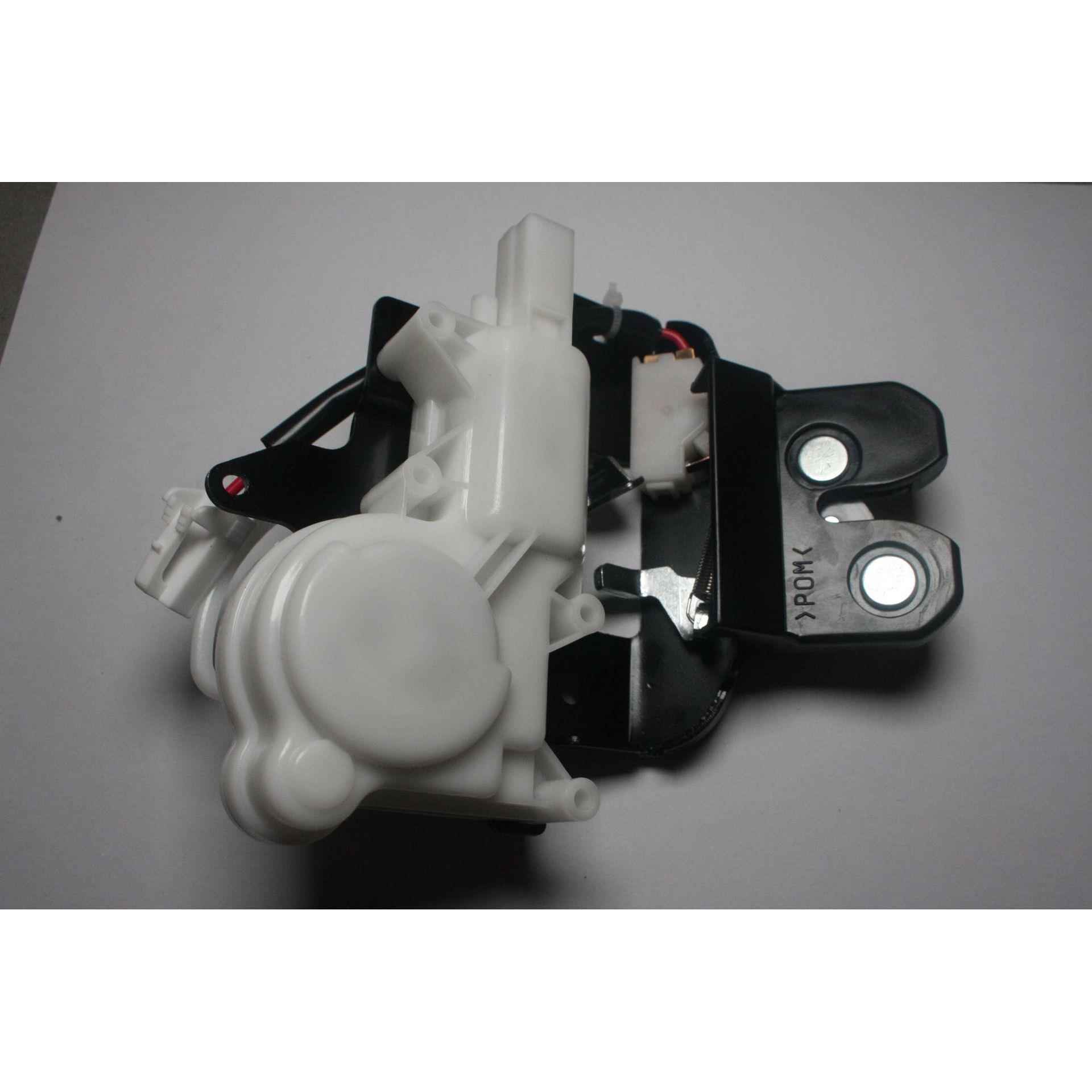 G22C-56-820G适用于马自达M6/新M6锁机尾盖