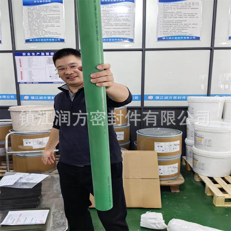 供应绿色尼龙棒材 绿色尼龙PA66挤出棒 加长绿色尼龙棒材
