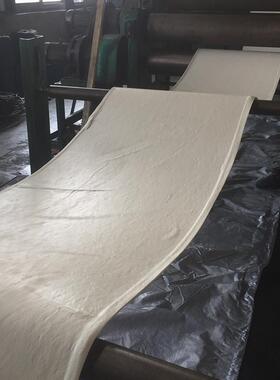 厂家货源白色橡胶输送带可加工EP250聚酯橡胶传送带提升带