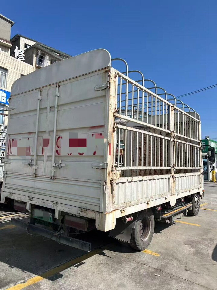 4月15日成都市23年上牌解放高栏货车4.2米自动挡宁德时代98kwh手续齐全可过户网络拍卖公告