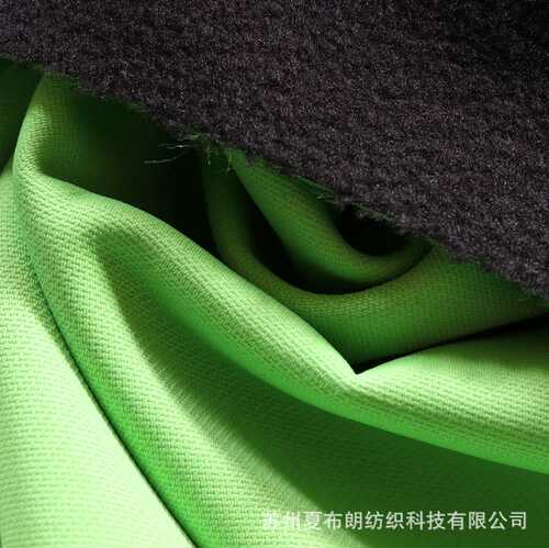 240T变斜春亚纺TPU透明膜复合摇粒绒三合一防水防寒软壳面料