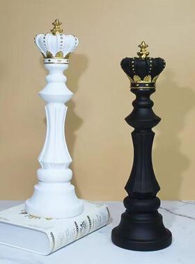 新款直销新品北欧国际象棋摆件棋具国王战马王后软装艺术树脂工艺