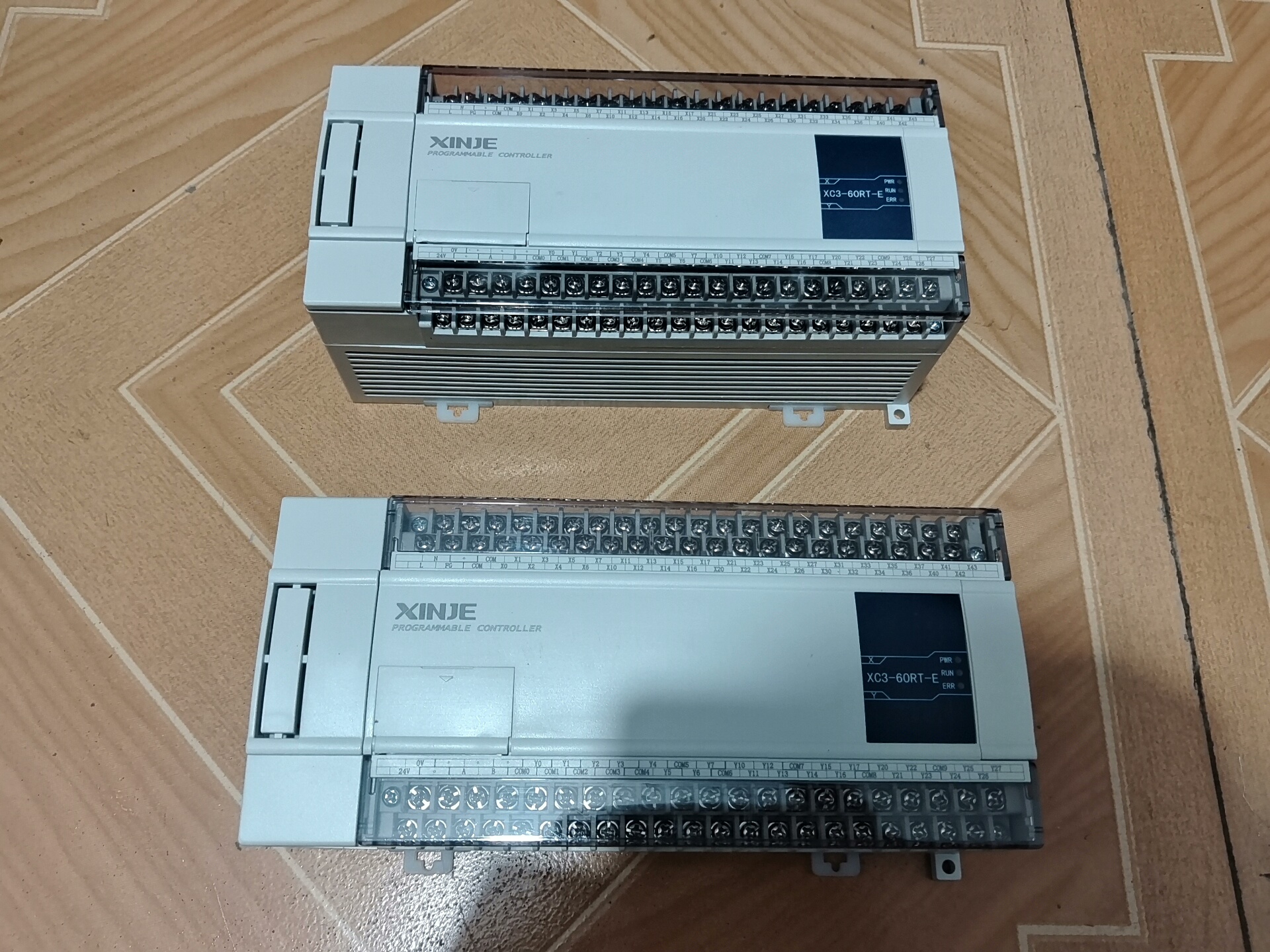 信捷PLC XC3-60RT-E，功能正常，成色为实图