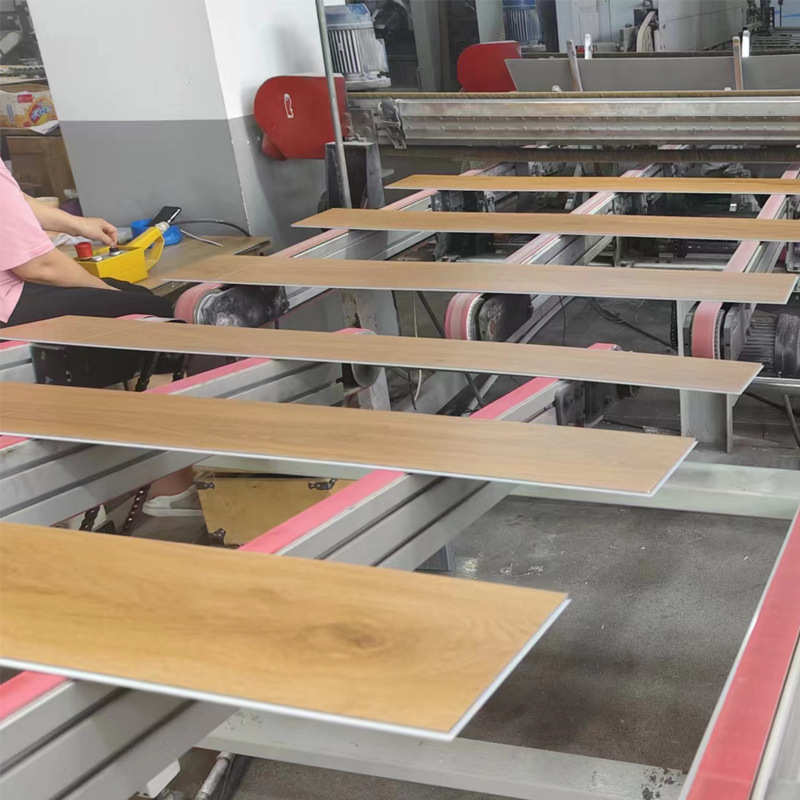 防水木纹spc锁扣地板翻新石塑多量房屋优惠防潮全花色定制大