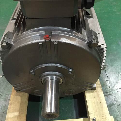 西安电机厂YVF2-132S-82.2W5-100HZIP55变频调速电机