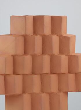 现代简约砖色瓦片摆件几何树脂样板间酒店桌面时尚家居轻装饰品