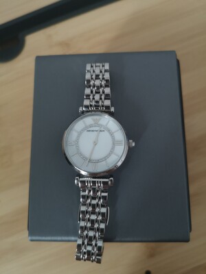 armani阿玛尼手表怎么看真假谁来讲讲看