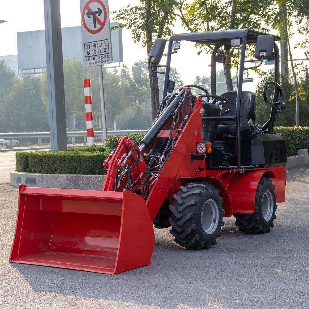 出口加拿大小型座驾装载机农用轮式铲车载重600KG装载机厂家供应