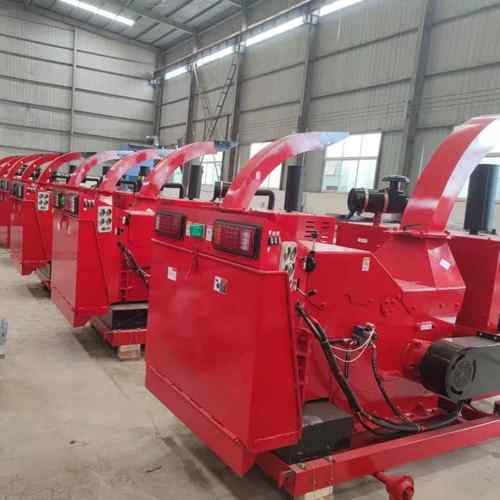 移动树枝粉碎机新型果园大型园林木材多功能干湿树枝综合粉碎机