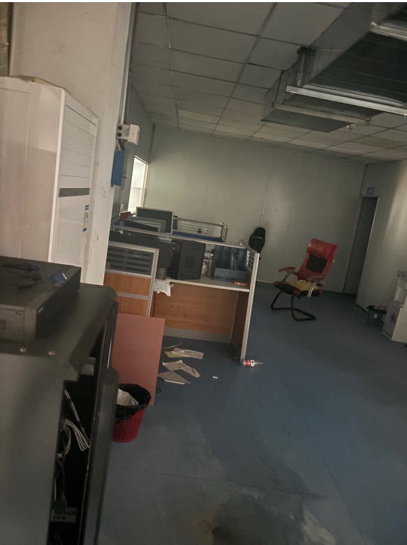 3月4日淮安某公司的机器设备、附属设施以及半成品存货（详见相关附件）网络拍卖公告