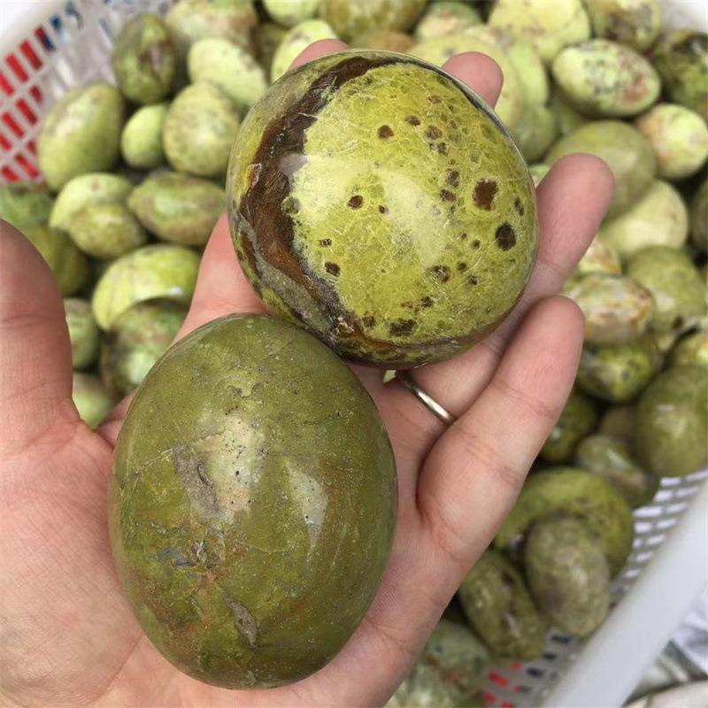 厂家天然水晶把玩跨绿泊原石欧把ZAP玩摆件境颗电商热销大粒盆景