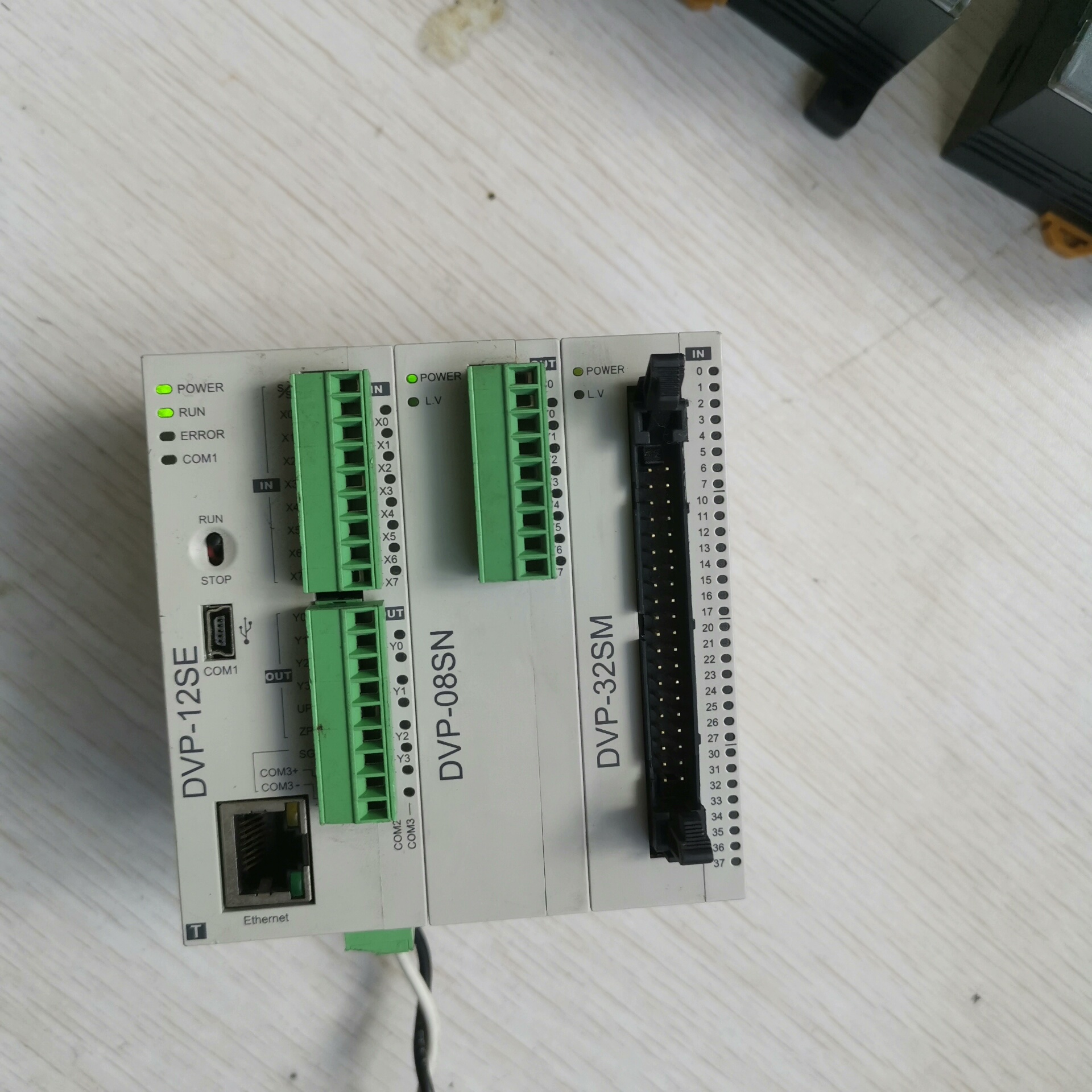 DVP08SN11T  130元   DVP32SM11N