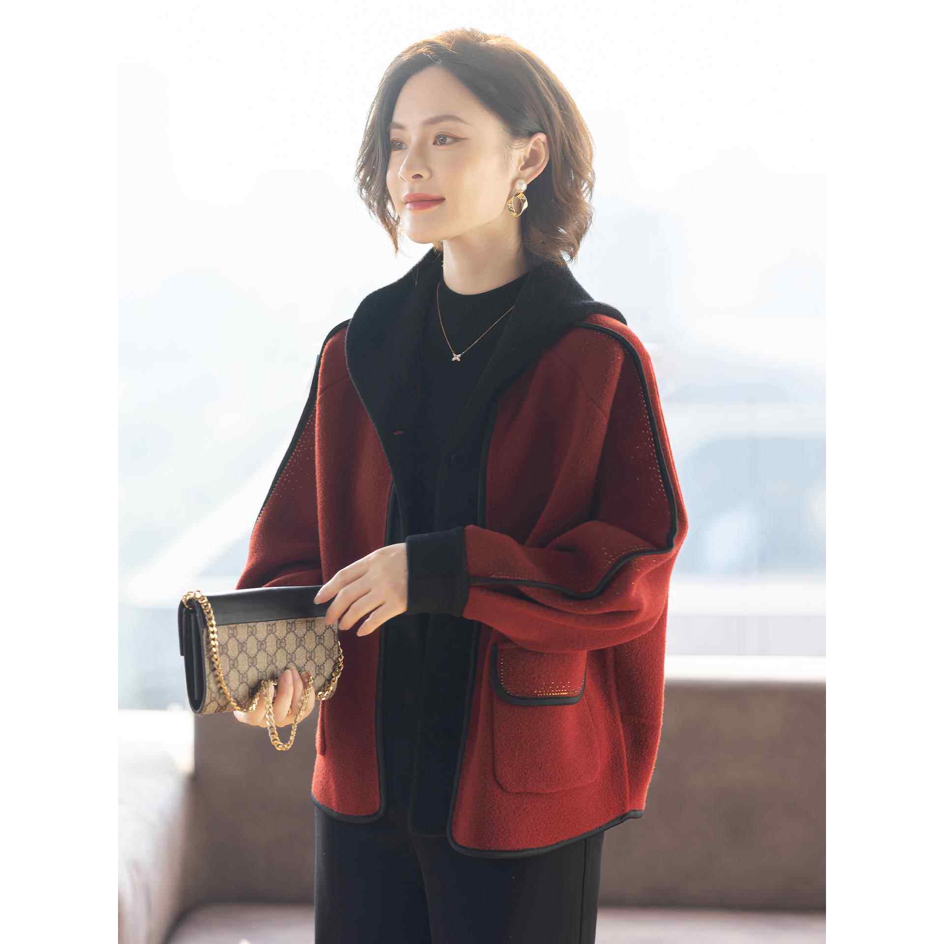 妈妈冬装外套2025新款洋气休闲时尚厚款夹克中老年女士秋冬上衣服