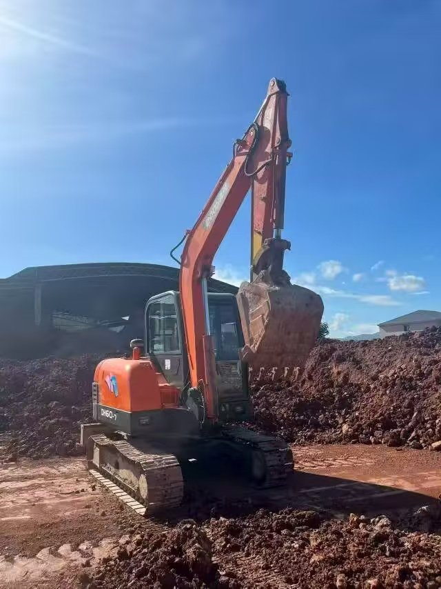 1月22日金华斗山60挖掘机网络拍卖公告