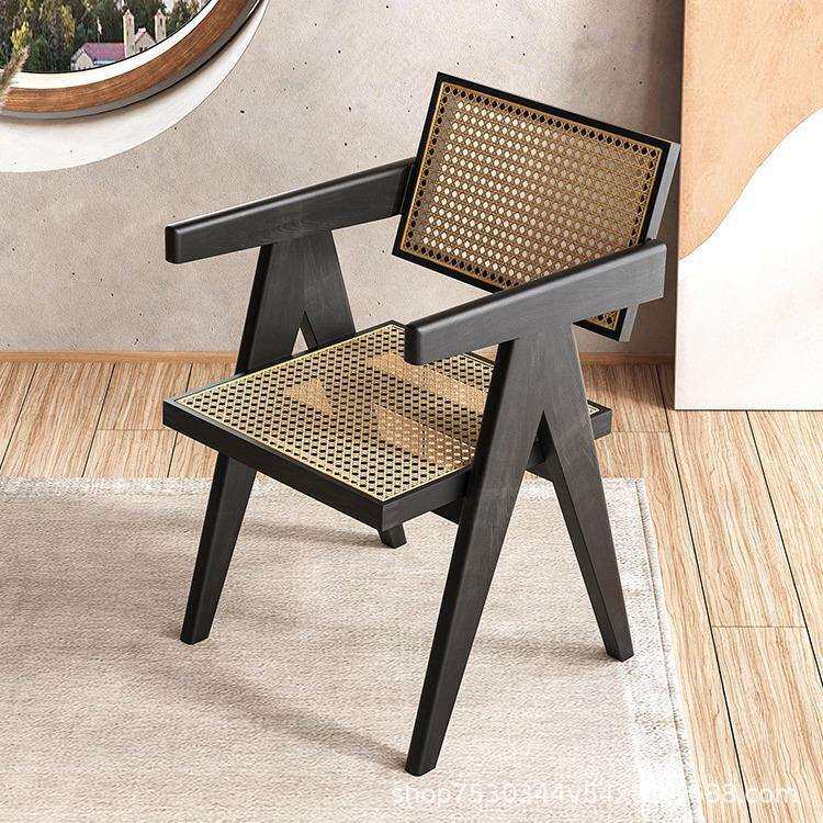 中古轻奢带扶手设计师家用皮革靠背椅餐椅复古简约不锈钢餐厅椅子