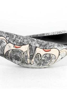 新中式现代诧寂风双马陶瓷水墨手工绘画样板间售楼处一叶插花摆件