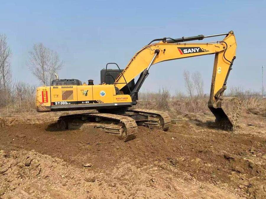 3月30日北京三一305挖掘机网络拍卖公告