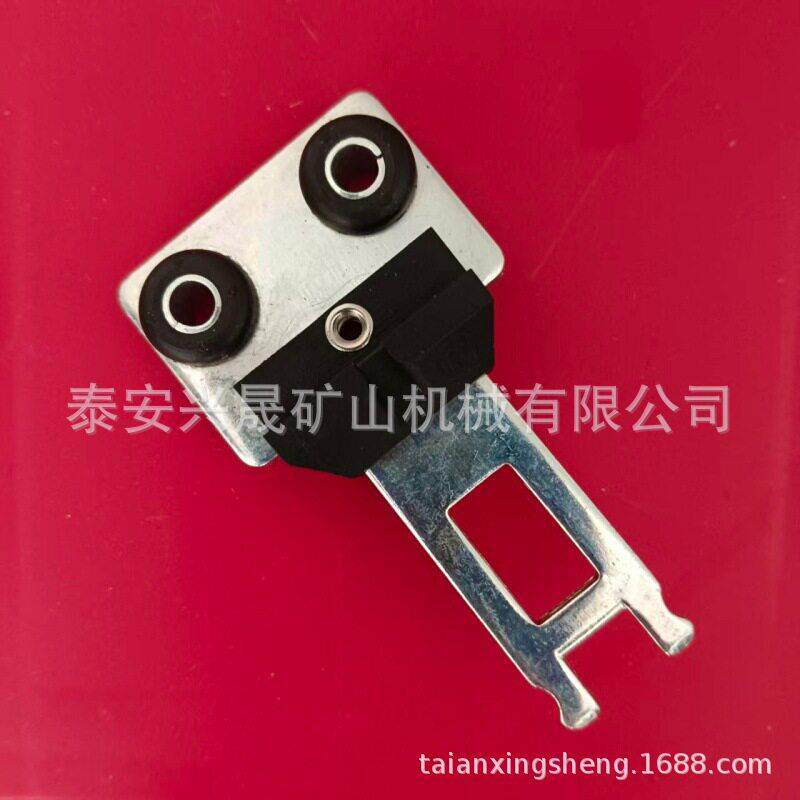 轨吊驾驶室钥匙机车安全门开关安全仓钥匙