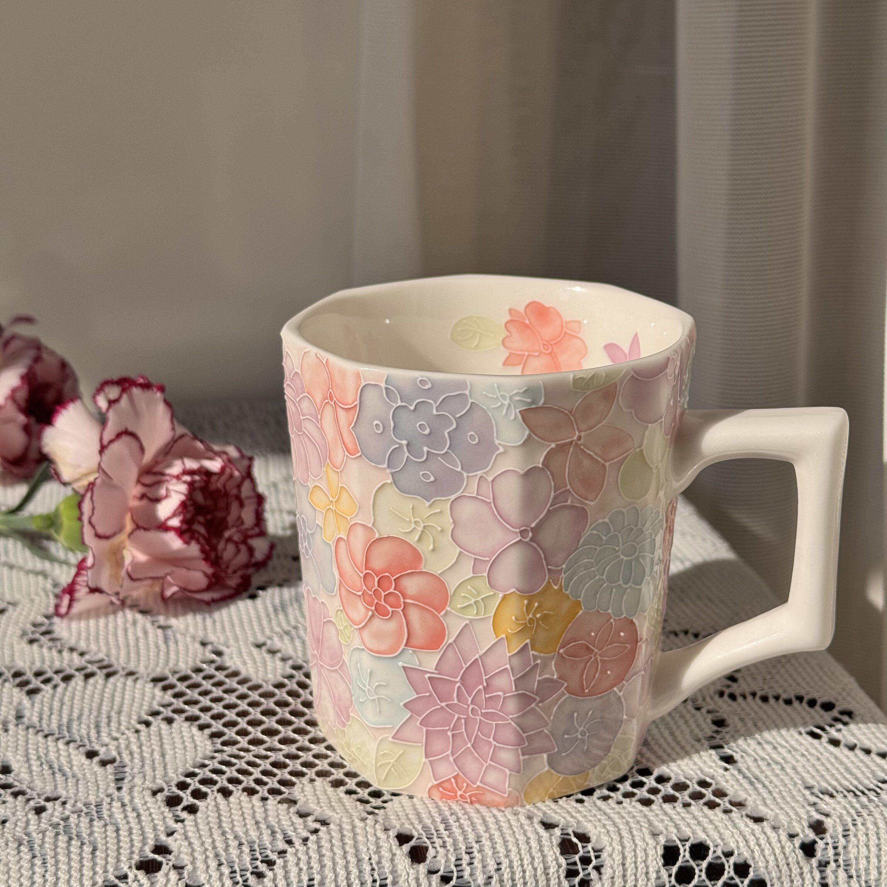 手绘高颜值马克杯新款釉下彩立体万花杯陶瓷咖啡杯礼物景德镇杯子