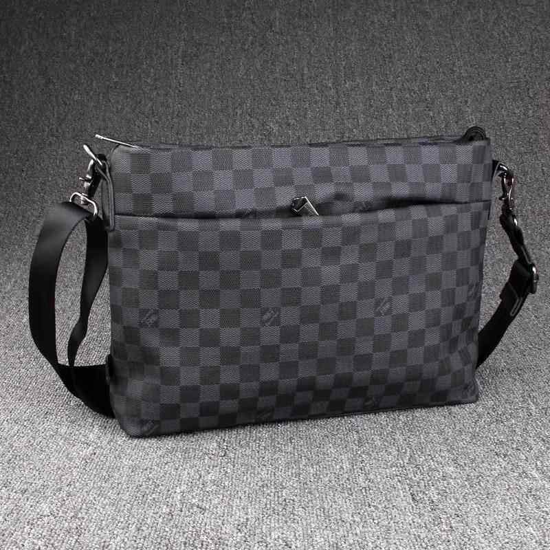 香港代购男包真皮单肩包格子斜挎包男商务大容量休闲单肩斜挎包潮