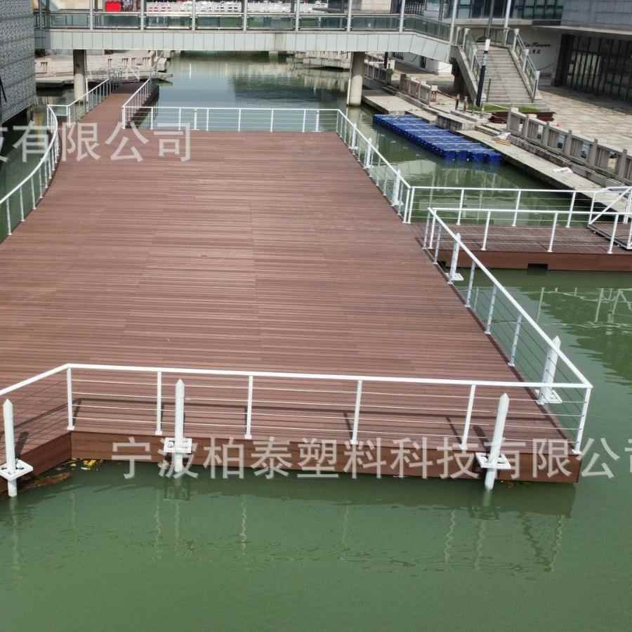 厂家优惠湿地水上公园浮动码头浮桥平台塑料浮筒