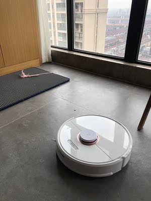 科沃斯DT85G和石头T61扫地机器人哪个好,优缺点区别是?