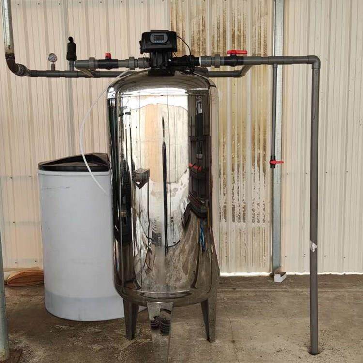 河南软化水设备树脂软水器不锈钢过滤水净化器10吨锅炉软化水设备