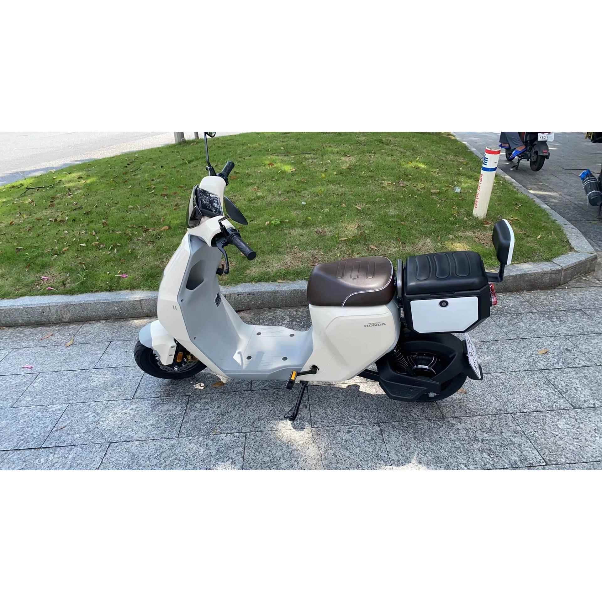 适用五羊本田24新款Ube尾箱二代后座载人支架升级配件储物箱靠背