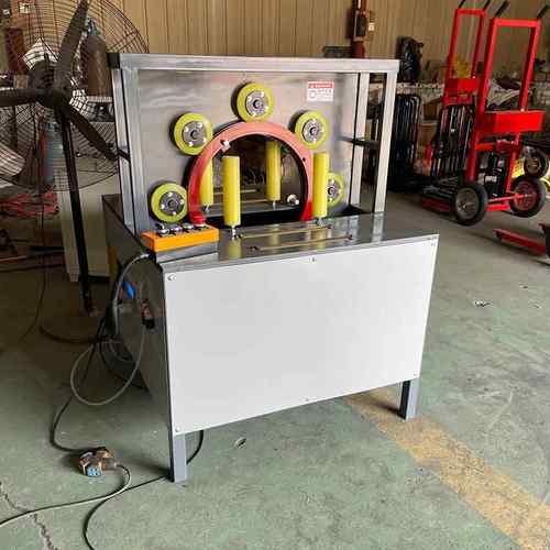 缠绕膜打包机水平式全自动断膜铝型材打包机木材钢管直线型包膜机