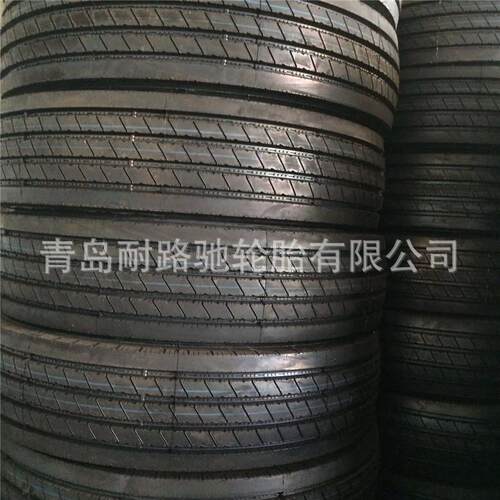 卡车轮胎315/80R22.5 全钢丝真空轮胎四线花纹 235/75R17.5