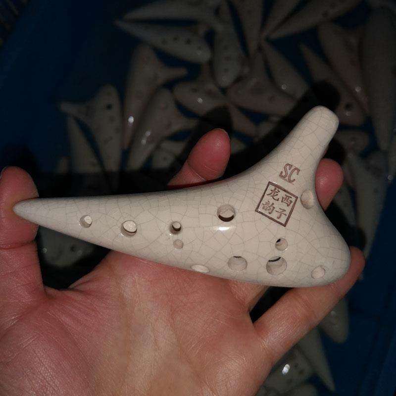 高档西子龙韵12孔中音C/A调裂釉白裂青陶笛C学生学校纹推荐款埙裂