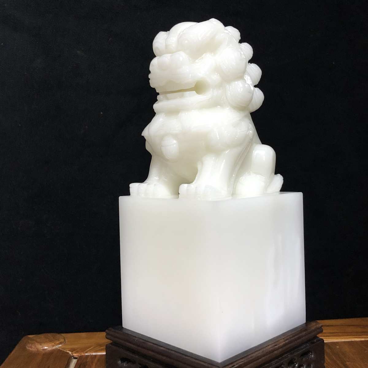 真玉阿富汗玉印章狮子摆件阿富汗白玉印章家居装饰品个人玉印工艺