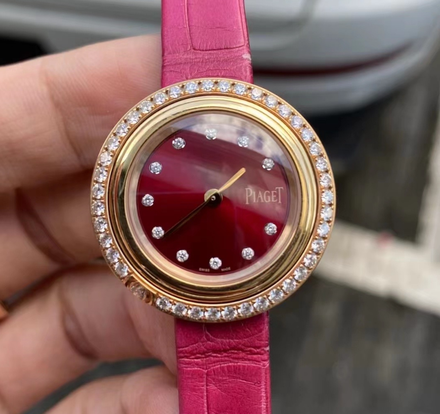 98新29mm伯爵时来运转系列玫瑰金镶钻G0A44086樱桃红石英女表原钻