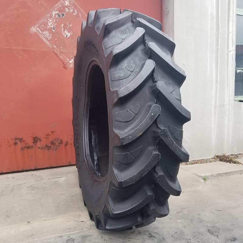 拖拉机轮胎520 460/85R42 34 420/85R30 34 38农业子午线人字轮胎