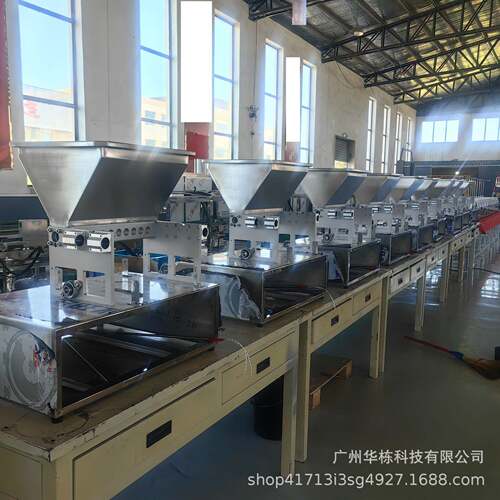 “糖果机明胶软糖浇注机明胶软糖设备明胶软糖线明胶软糖成型机”