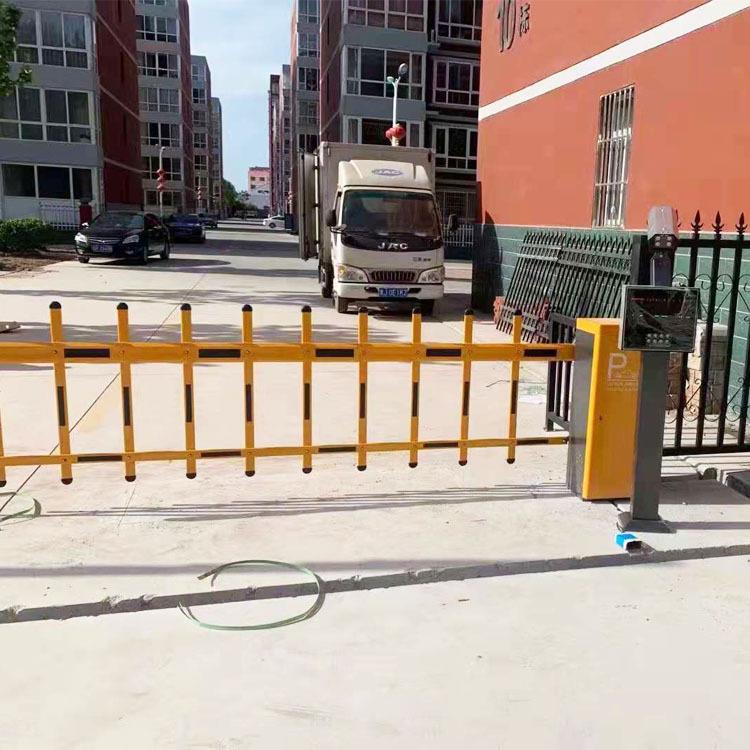 栅栏式道闸小区车辆系统识别道闸停车场自动升降杆车牌识别一体