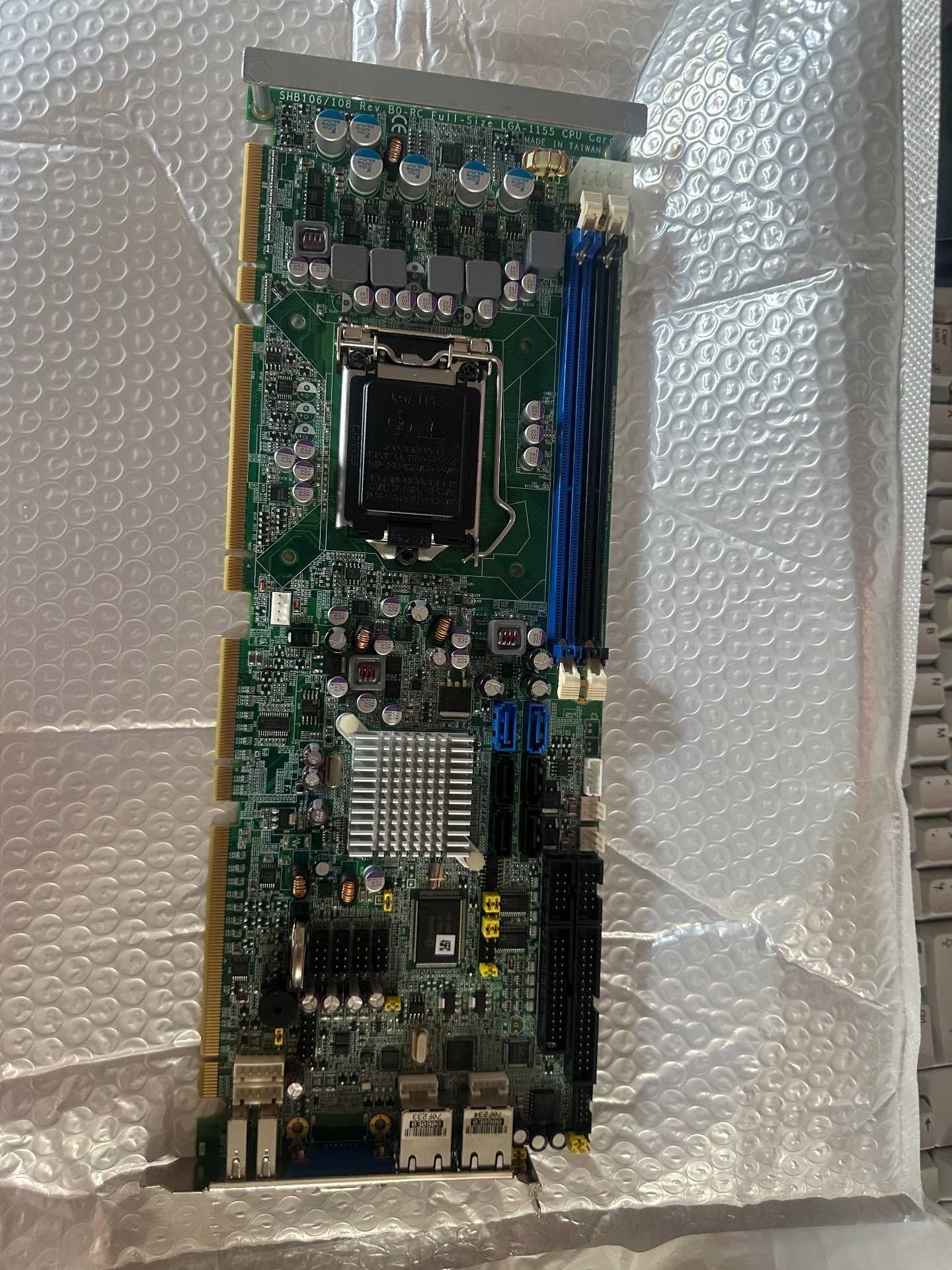 艾讯主板，型号：SHB106/108主板