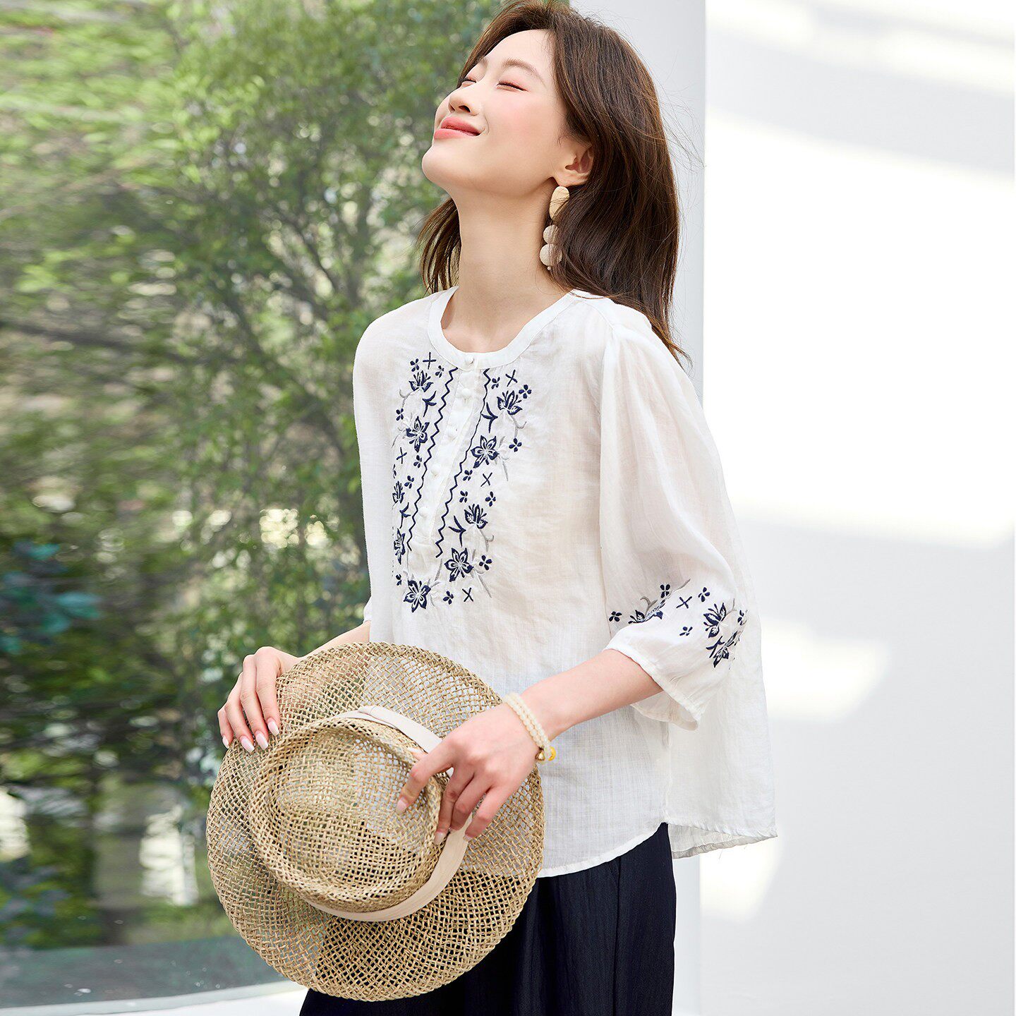 苎麻衬衫女款短袖夏季2026新款棉麻亚麻五分袖上衣女高端刺绣小衫