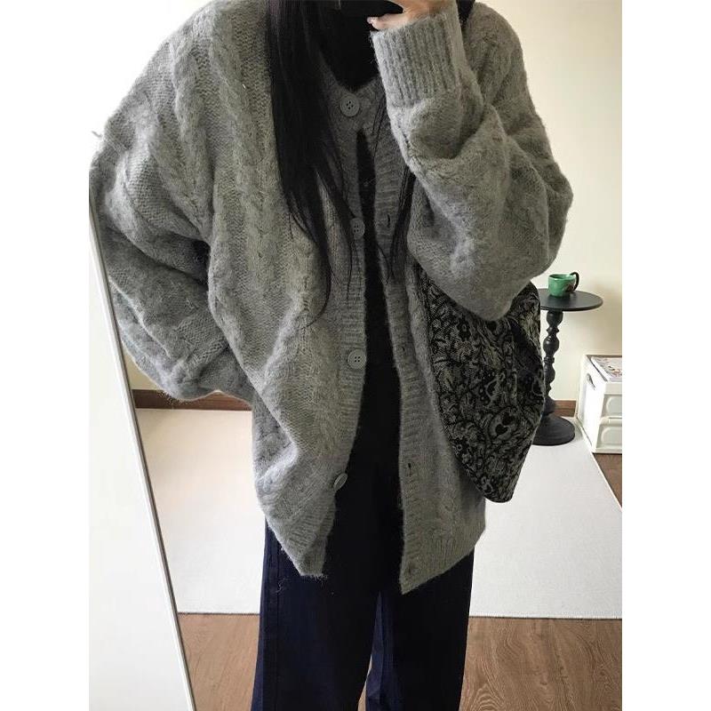 灰色圆领长袖针织开衫女秋冬韩版宽松休闲慵懒风软糯外穿毛衣外套