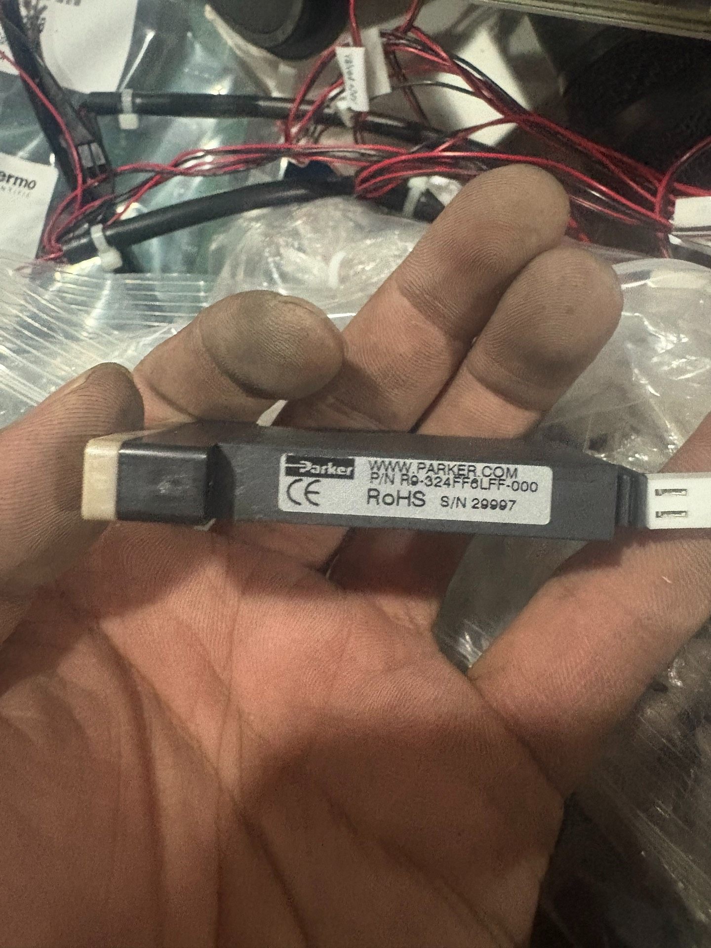 全新赛默飞R9-312FF3HFF-000传感器 议价出