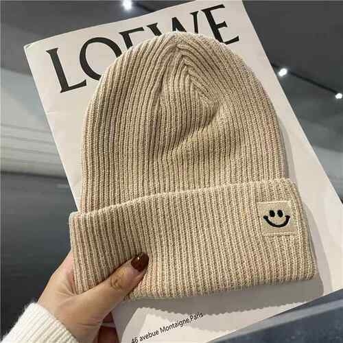 Unisex Winter Knitted Beanie Cute Smiley Patch Design Warm