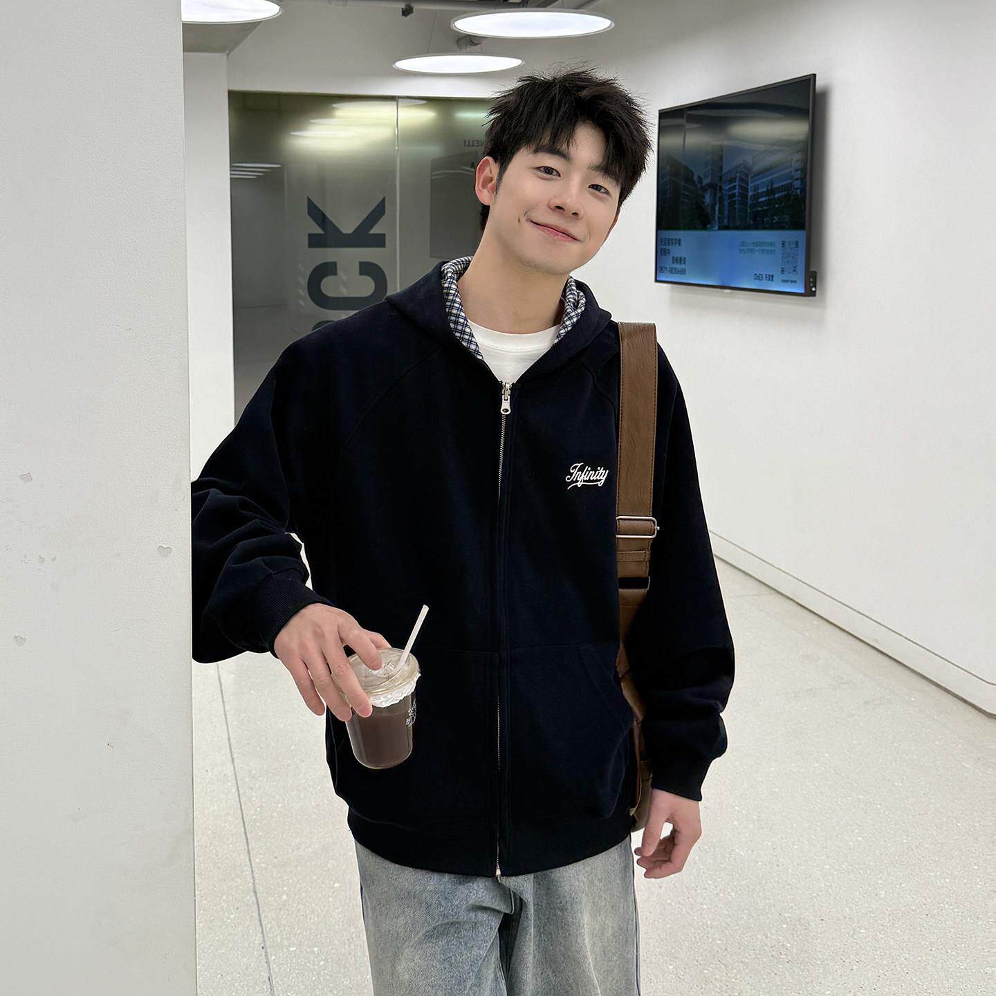 藏青色连帽开衫卫衣男生2026春季新款蓝色格纹宽松休闲拉链外套男