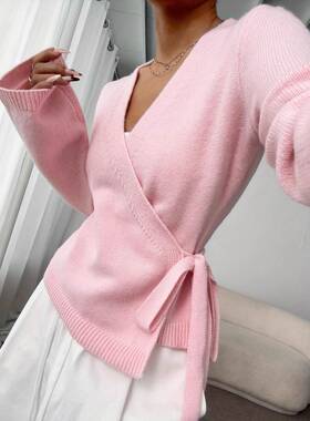 Women's Light Pink Color V-Neck Lightweight Knit Pullover