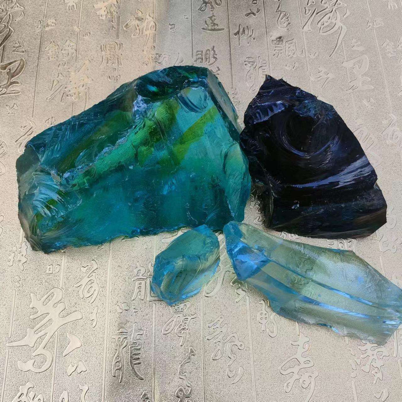 天然水晶碎石五彩石招财五色彩石南京雨花石鱼缸造景玛瑙染色石子