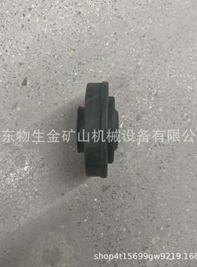 三一矿车配件SKT105S SKT95S发动机后脚垫131602000108A宽体车