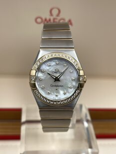 [9.8新]欧米茄星座系列18K黄金原钻石英女表123.25.27.60.55.003
