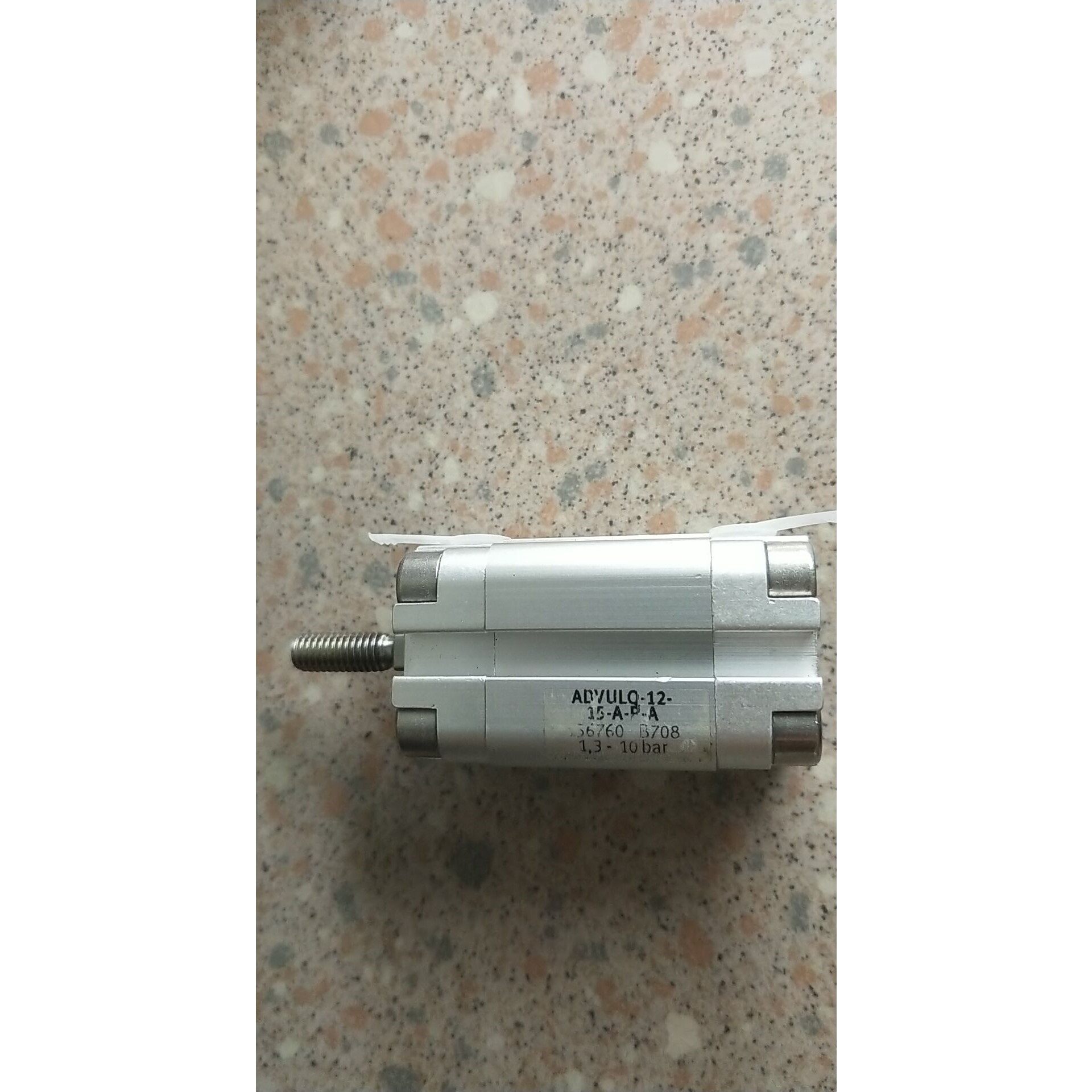 全新无包装正品费斯托 FESTO 156760 ADVULQ-12-15-A-P-A 现货*